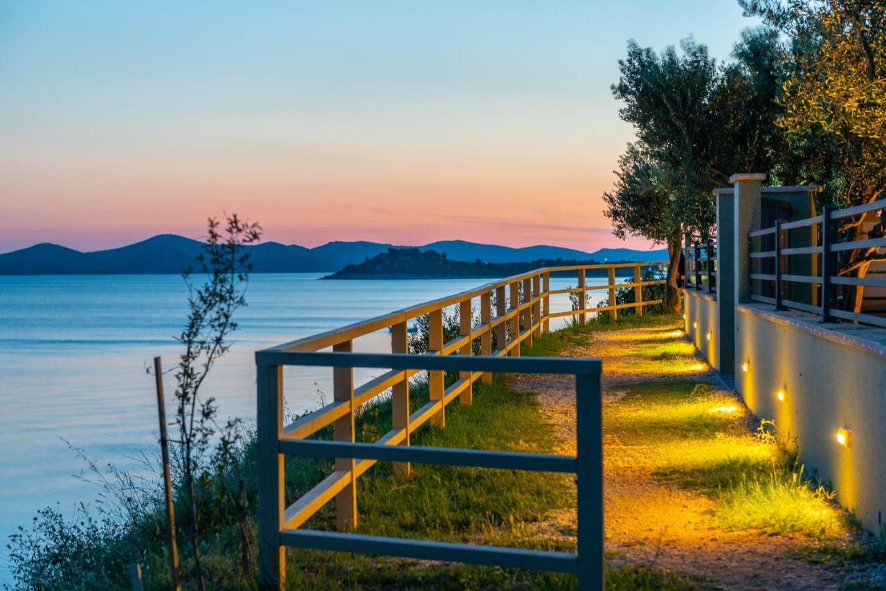 Camp Bepo Hotel Pakoštane Екстериор снимка