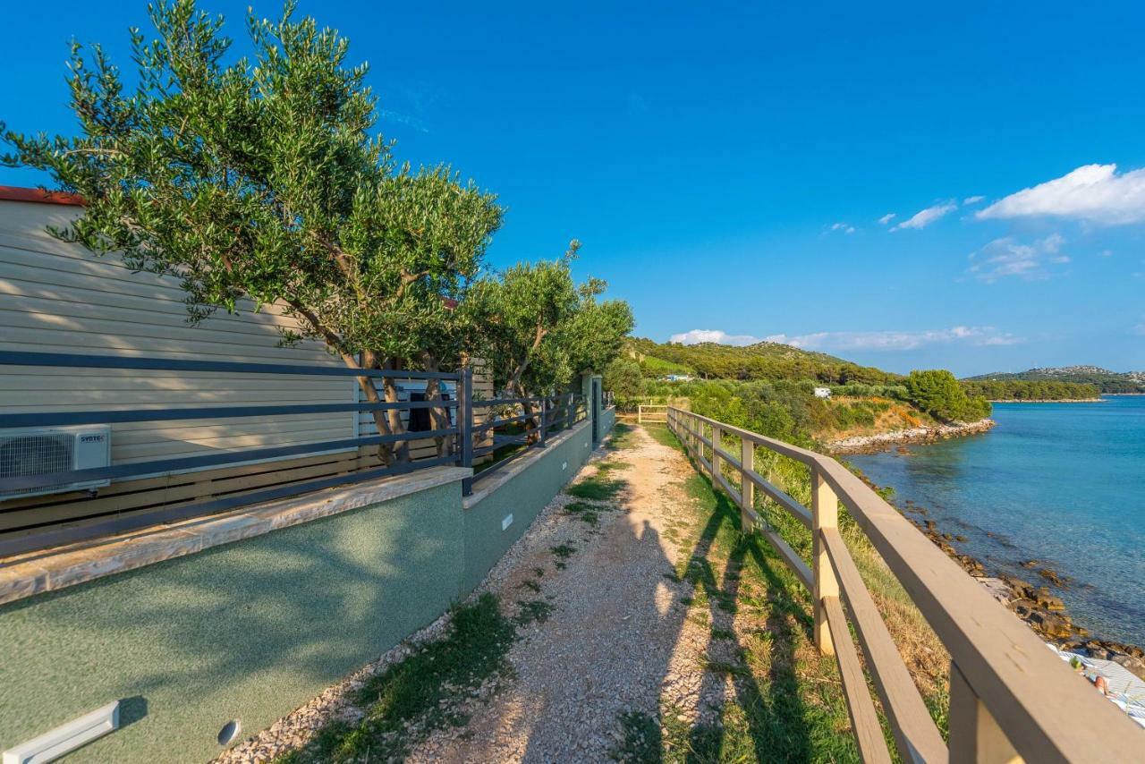 Camp Bepo Hotel Pakoštane Екстериор снимка