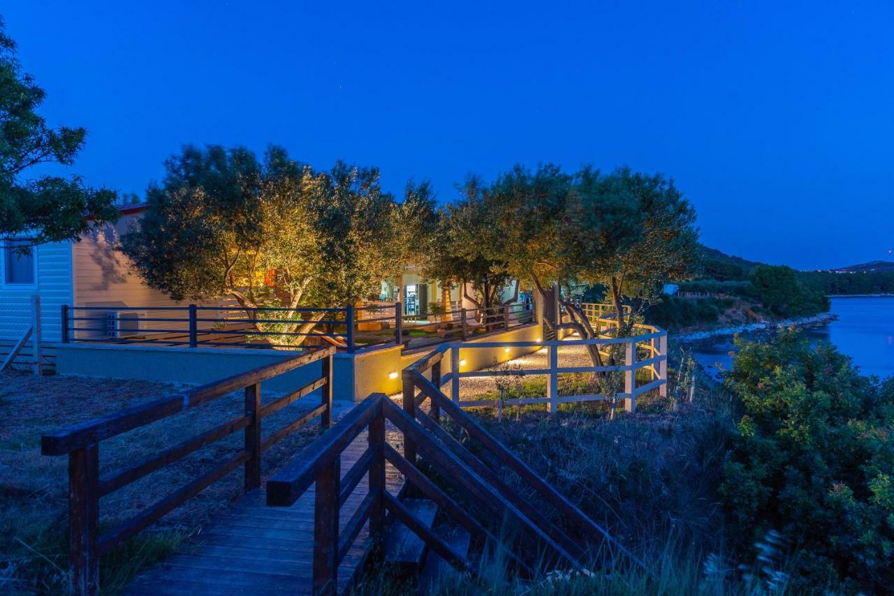 Camp Bepo Hotel Pakoštane Екстериор снимка