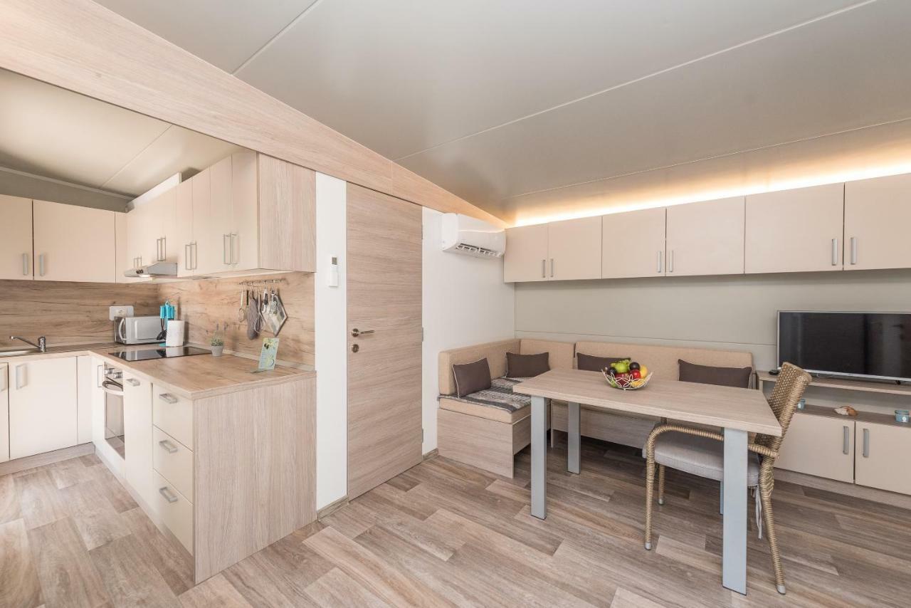 Camp Bepo Hotel Pakoštane Екстериор снимка